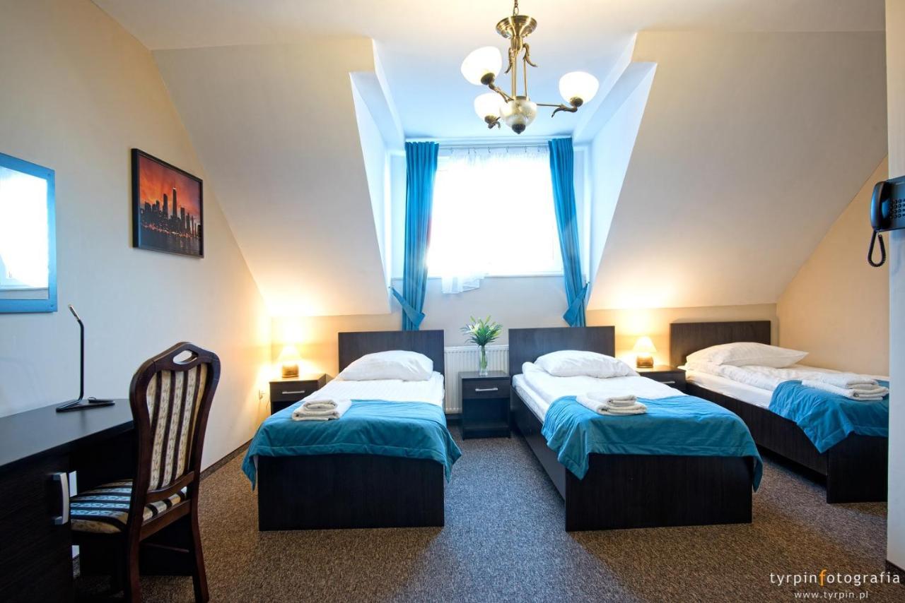 Hotel Millenium Góra Motyczna Eksteriør bilde