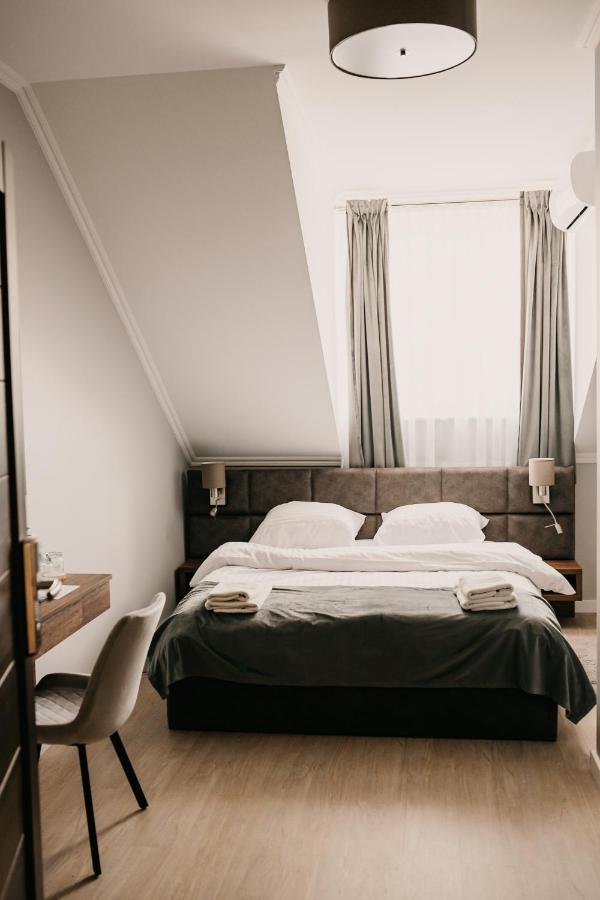 Hotel Millenium Góra Motyczna Eksteriør bilde