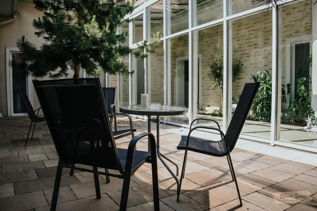 Hotel Millenium Góra Motyczna Eksteriør bilde